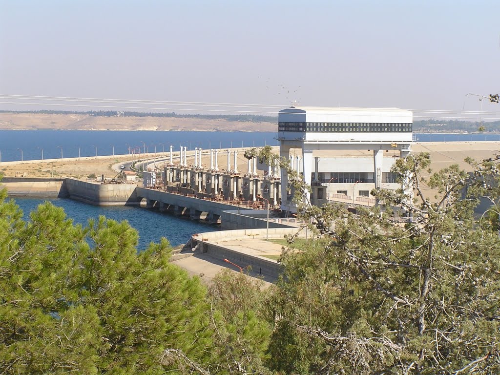 Tabaqah Dam
