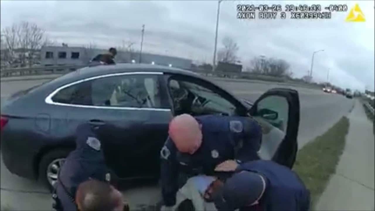 Grand Rapids, Michigan: Cops Beat Down caught on Bodycam, You be the Judge – Veterans Today | Military Foreign Affairs Policy Journal for Clandestine Services - Vimarsana News